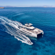 CHRISTAL MIO Fountaine Pajot Power 67